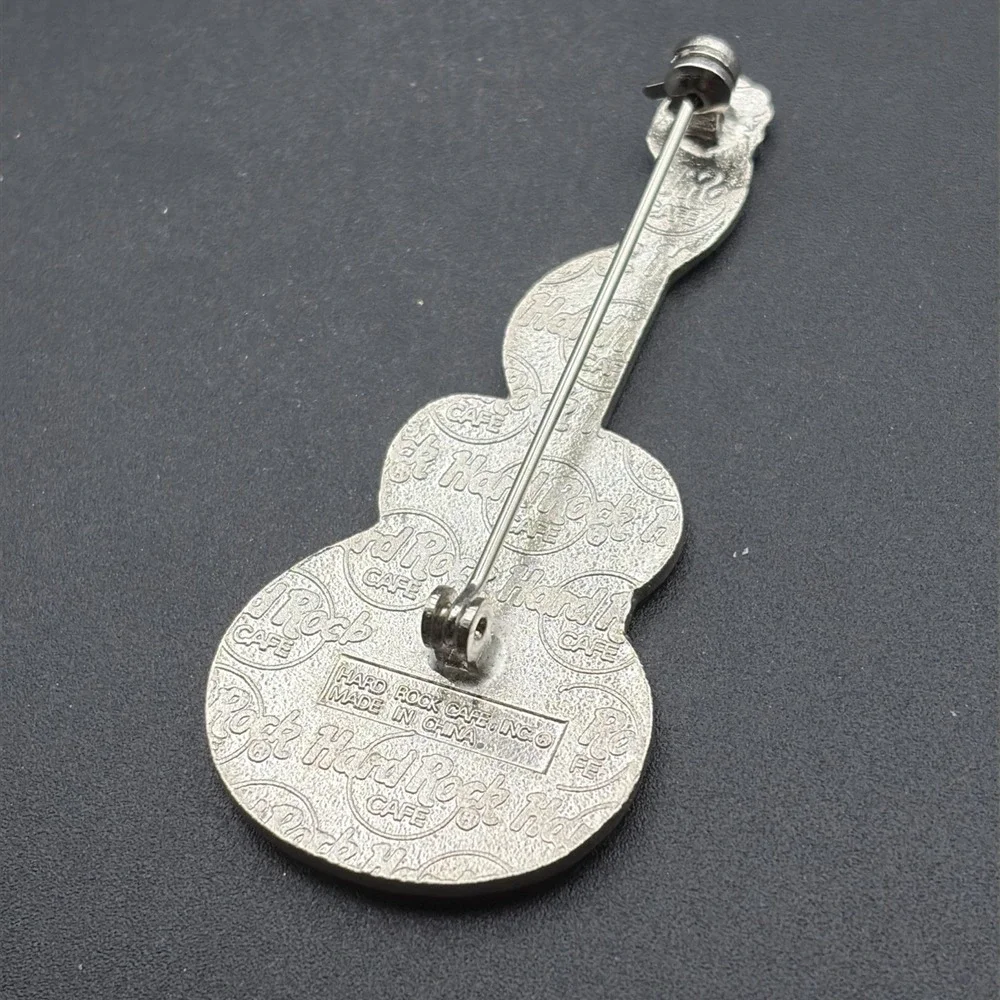 Hard Rock Cafe Lake Tahoe Acoustic Guitar Music Instrument Lapel Hat Pin‎